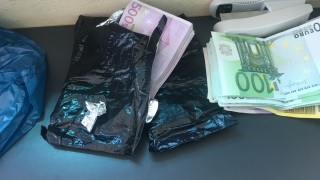 Митничари откриха 47 870 евро при проверка на лек автомобил