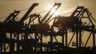 Влекач потъна в Ормузкия проток след ракетен удар