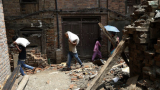 Над 8000 станаха жертвите от земетресението в Непал 