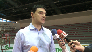 Треньорът на волейболния Левски Владимир Николов даде интервю за