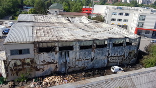 Управителят на голяма верига за алкохол и пакетирани храни