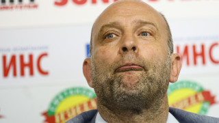 Собственикът и треньор на БК Левски Константин Папазов обяви