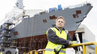 Великобритания ще строи шест кораба за морската си пехота