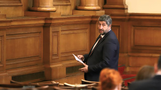 Диалогът да не е приказки, а реален разговор за промени, призова Иванов