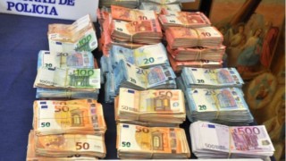 Повече от 200 ареста при международна операция срещу изпирането на пари