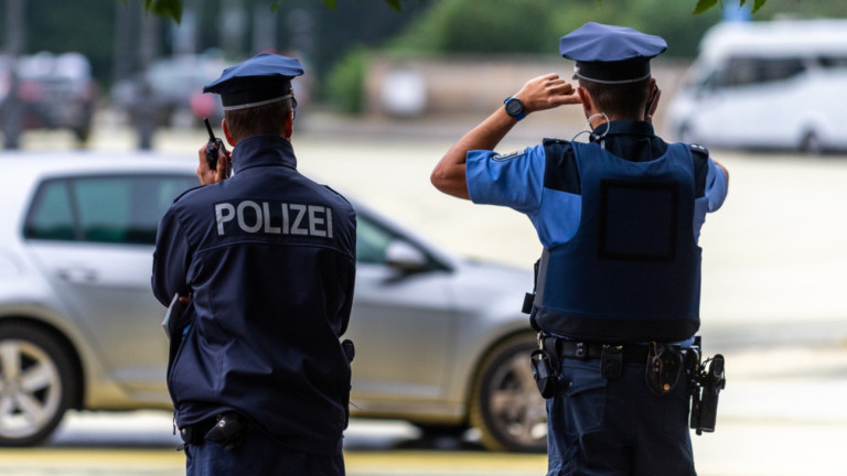 Германските власти са задържали 27-годишна, заподозряна за участие в моралната