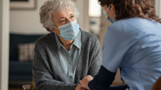 Полякини, българки, румънки: Могат ли болногледачките в Германия да очакват достойно заплащане?