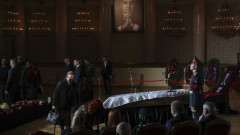 Хиляди руснаци се стекоха на погребението на Горбачов