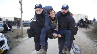 Сблъсъци между израелската полиция и заселници на Западния бряг