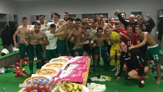 Капитанът на националите Ивели Попов качи във Фейсбук снимка от