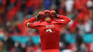 Мануел Нойер се отдалечава от това да подпише нов договор