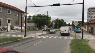 40-годишен блъсна с колата си двама възрастни на пешеходна пътека в Шумен 