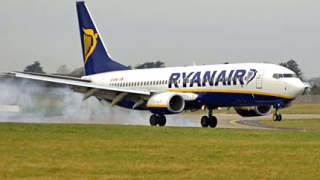 Отлага се инвазията на low-cost авиокомпаниите