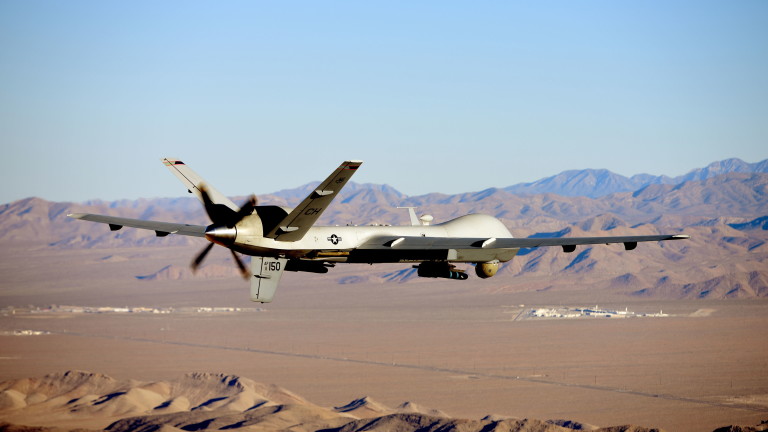 Йеменските хуси свалиха американски боен дрон MQ-9. Това потвърдиха двама