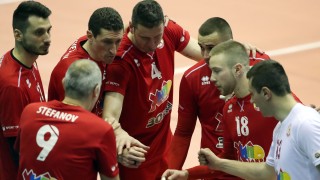 Волейболният отбор на ЦСКА записа трудна победа с 3 2 25 22