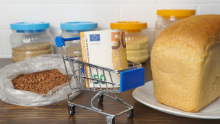 Хляб зеленчуци месо храната поскъпна Цените на олиото и мазнините
