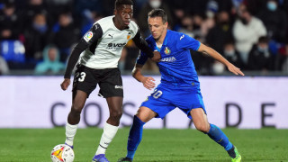 Ръководството на РБ Лайпциг обмисля да продаде халфа Илайш Мориба