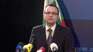 СДС плашат управляващите с МВФ