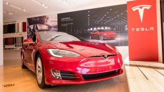 Tesla може почти да удвои броя на автомобилите които продава