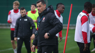 Сериозно брожениe срещу треньора Александър Томаш има сред футболистите на