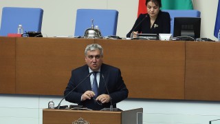 Управляващата коалиция предлага шефът на НСИ да се избира от НС, а не от правителството