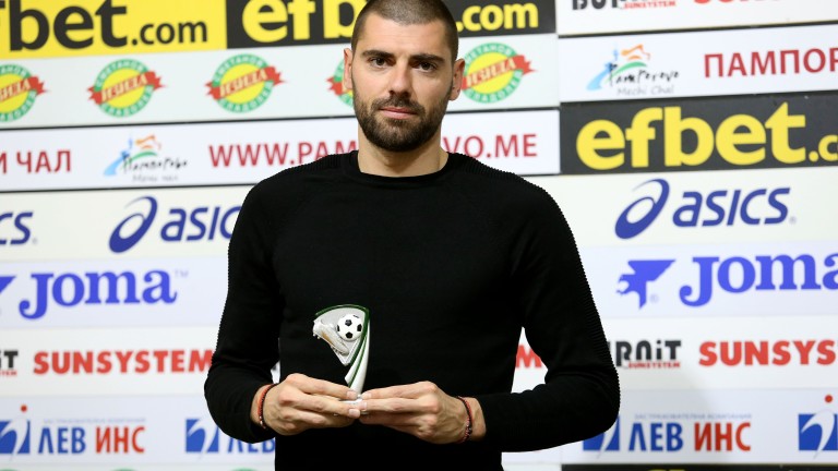 Вратарят на Славия Георги Георгиев беше награден за най-добър играч