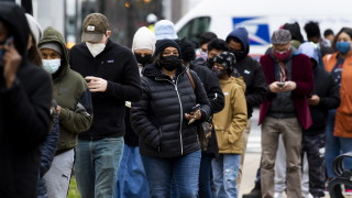 Американските законодатели обсъждат възможността за нов кръг от стимули за