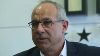 ГЕРБ питат соцлидера Корнелия Нинова дали пряко е ръководила сценарий