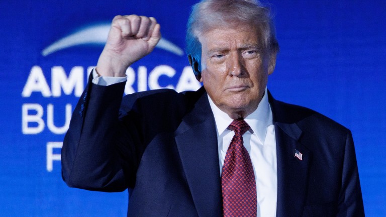 За Тръмп шътдаунът не носил щети на икономиката на САЩ