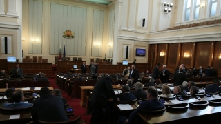 Децата скараха ГЕРБ и БСП Управляващите да предлагат и приемат