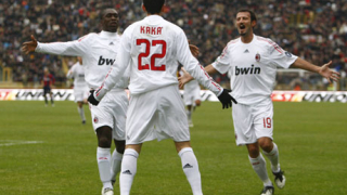 Милан освободи №22 за Кака