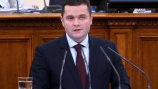 Управляващите поставят въпроса за намаляване на партийната субсидия точно сега