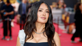 Някои известни личности обичат да ни показват къде и как