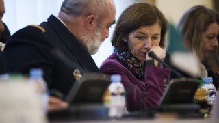 Враждуващите фракции в Либия трябва да се придържат към мирния