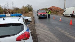 73 годишен мъж е шофирал след употреба на опиати на пътя