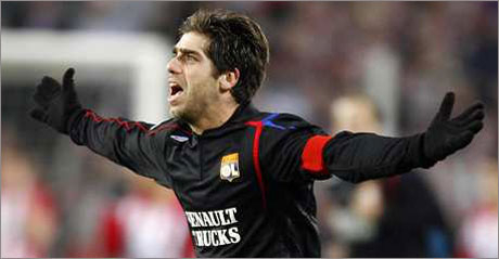 Жуниньо "номер едно" във Франция за сезона