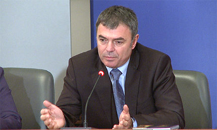 Интелектуалци поискаха оставката на Игнатов