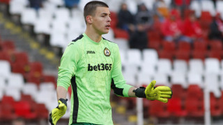 Младият вратар на Славия Антонис Стериакис няма да бъде