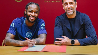 Рахийм Стърлинг премина в Арсенал от Челси Сделката беше финализирана