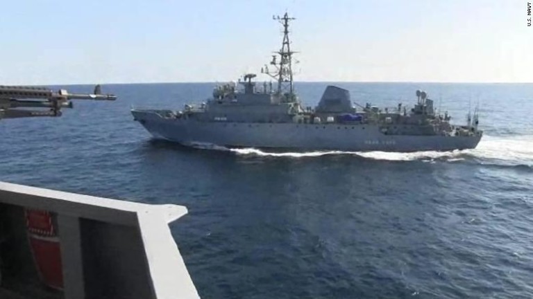 Резултат с изображение за Руски военен кораб се приближи агресивно до американски