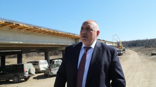 Борисов към Радев: Тържества по време на пандемия никой не прави