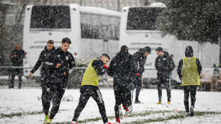 Колумбиецът Браян Морено трябваше да се справя вчера с поредните