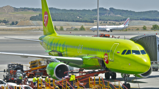 Руската S7 създава нова авиокомпания в Кипър