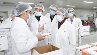 Китай одобри първата си ваксина срещу COVID-19