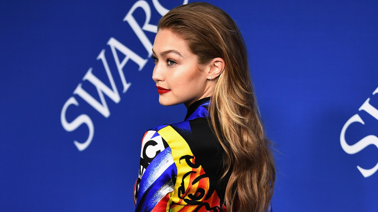 Джиджи Хадид и една плашеща корица