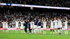 Реал (Мадрид) докосва титлата след драматична победа над Барселона