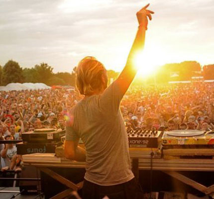 Свен Вет посреща на български феновете си у нас