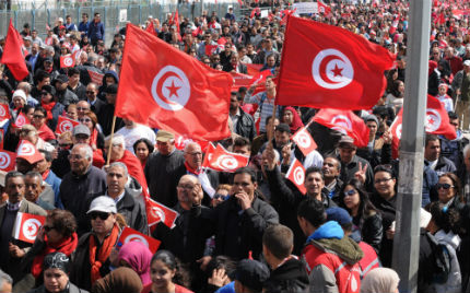 В Тунис десетки хиляди протестираха срещу екстремизма