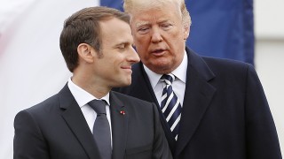 Френският президент Еманюел Макрон и американският му колега Доналд Тръмп