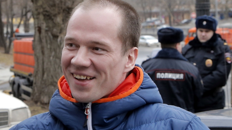 Руски опозиционер задържан две седмици след освобождаването му от затвора